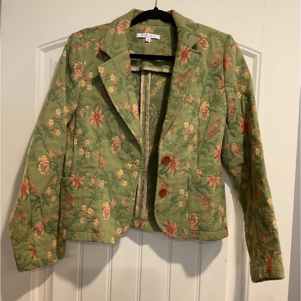 77. CAbi Green Embroidered Floral Women's Blazer, Size 8